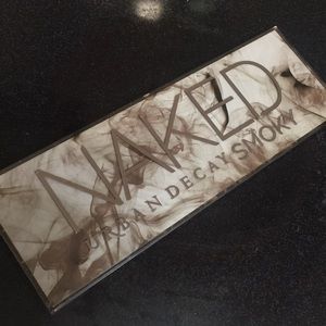 Urban Decay Smoky Palette